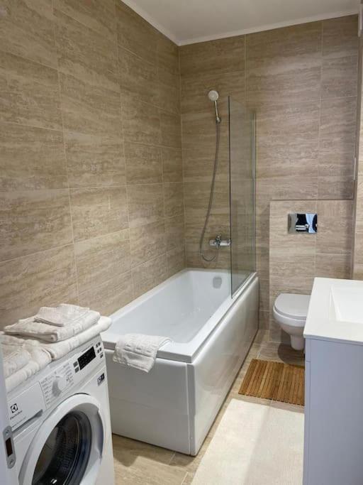 Shi Ti Junior Suite Iasi Exterior foto